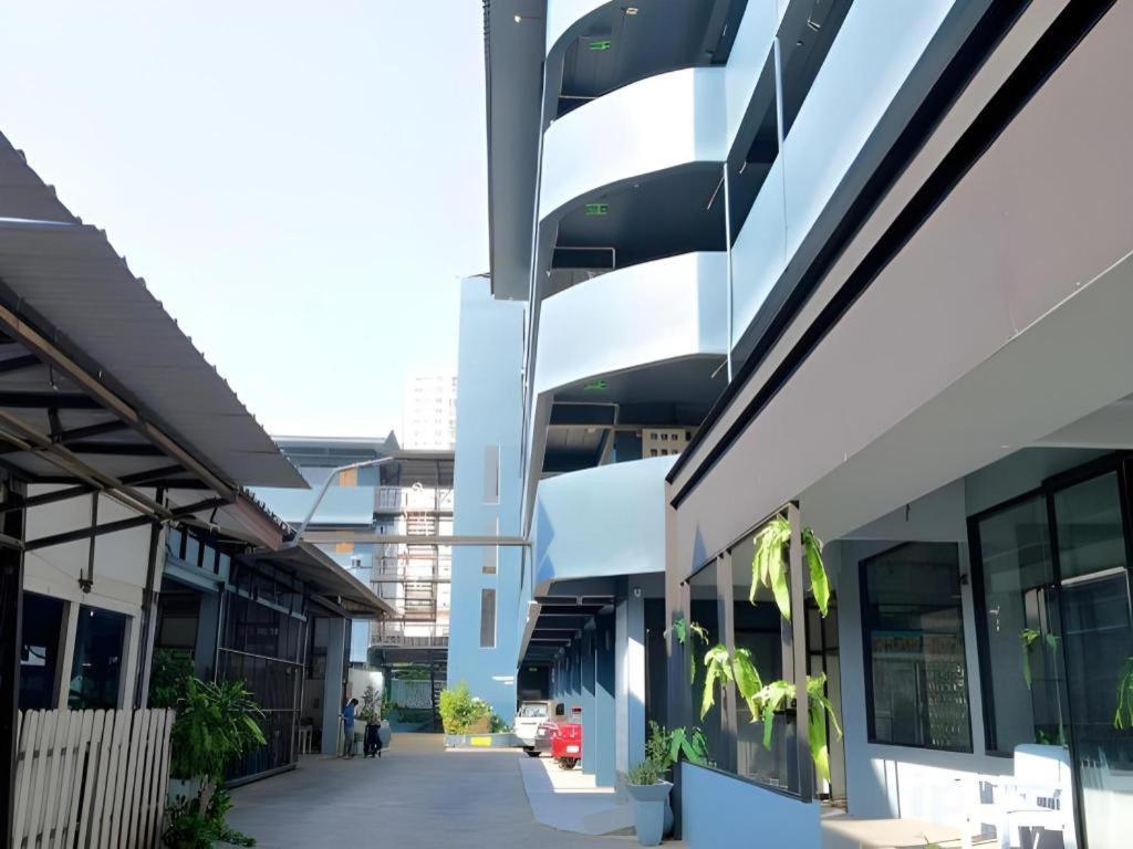 Watket Hotel Chiang Mai Exterior photo